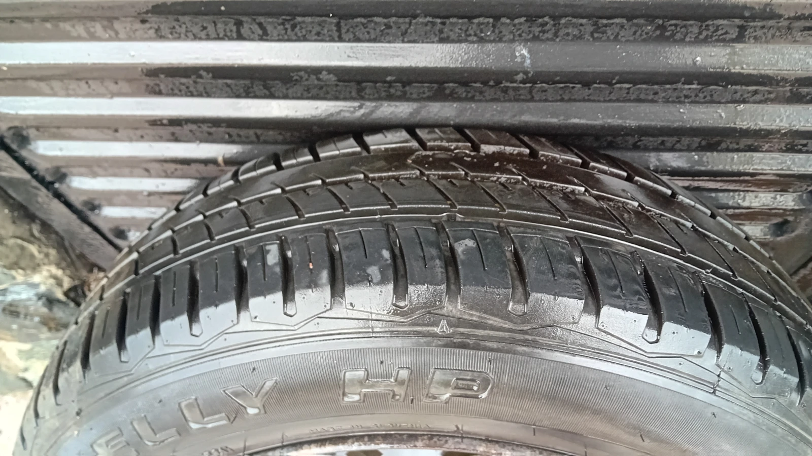 Гуми с джанти Други 195/65R15, снимка 8 - Гуми и джанти - 54478108
