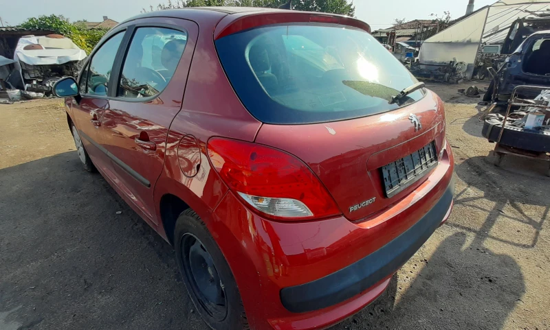 Peugeot 207, снимка 6 - Автомобили и джипове - 47403338