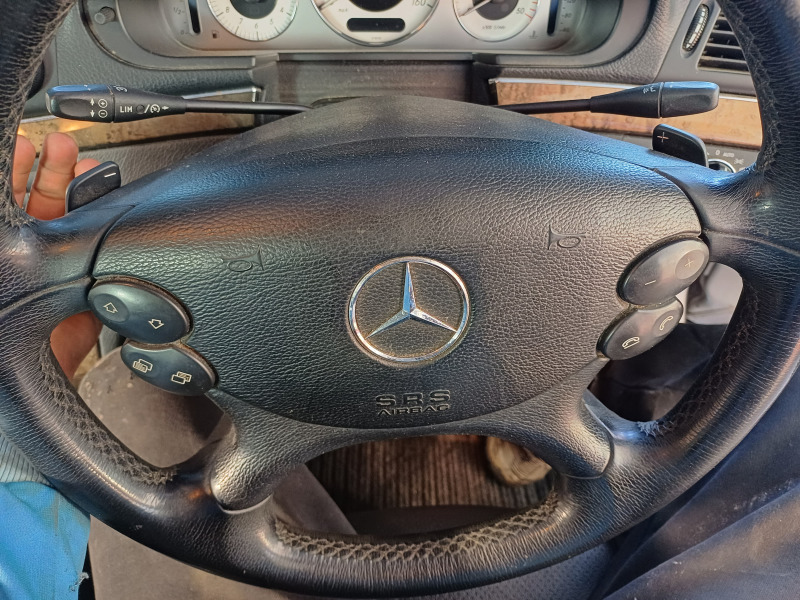 Mercedes-Benz E 320 3.2V6 cdi, снимка 9 - Автомобили и джипове - 46280859