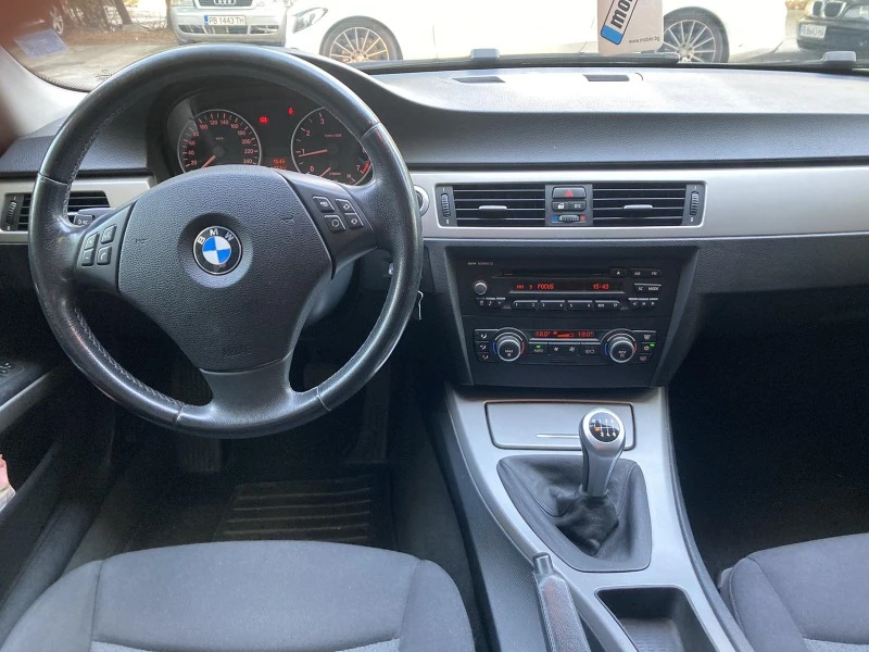 BMW 318 2.0 Facelift, снимка 10 - Автомобили и джипове - 47042926