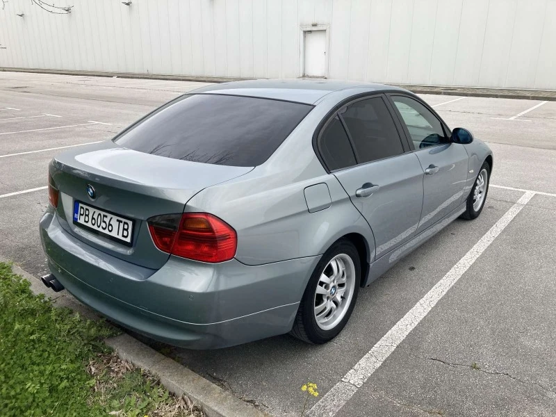 BMW 318 2.0 Facelift, снимка 6 - Автомобили и джипове - 47042926