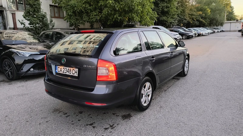 Skoda Octavia 1.6 TDI, снимка 4 - Автомобили и джипове - 47483071