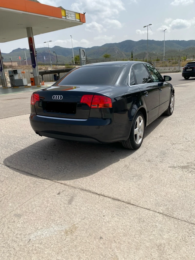 Audi A4, снимка 3 - Автомобили и джипове - 47504491