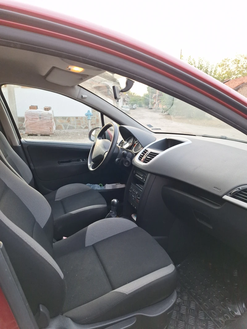 Peugeot 207, снимка 5 - Автомобили и джипове - 47660665