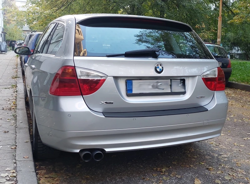 BMW 330 xi, снимка 4 - Автомобили и джипове - 47739444