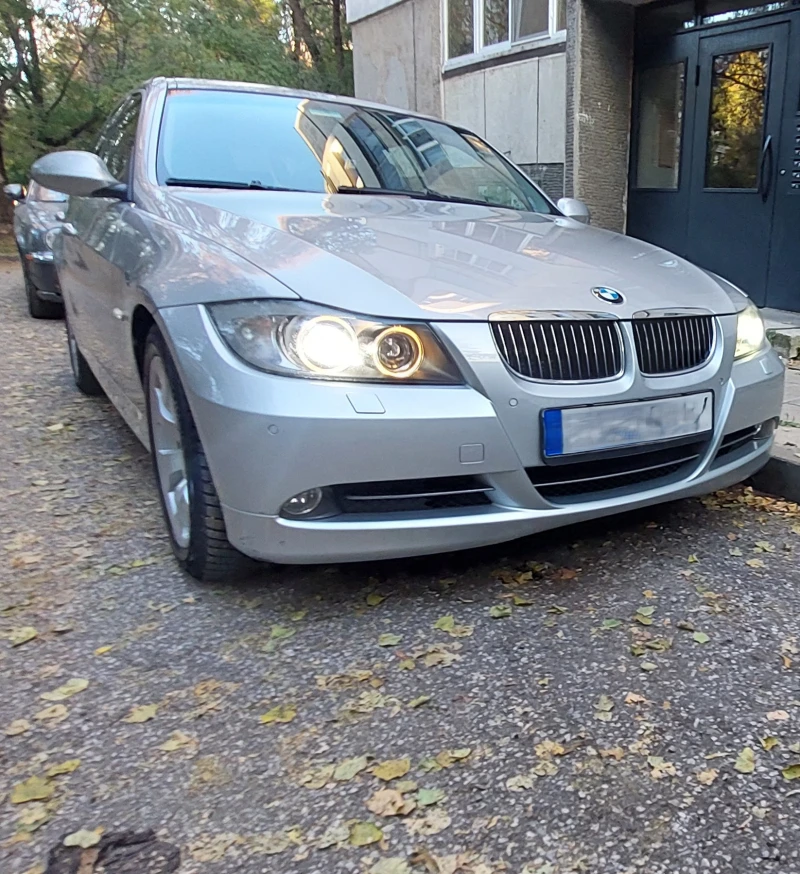 BMW 330 xi, снимка 2 - Автомобили и джипове - 47739444