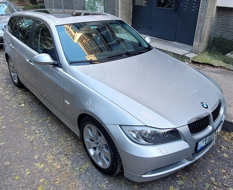 BMW 330 xi, снимка 1 - Автомобили и джипове - 47739444