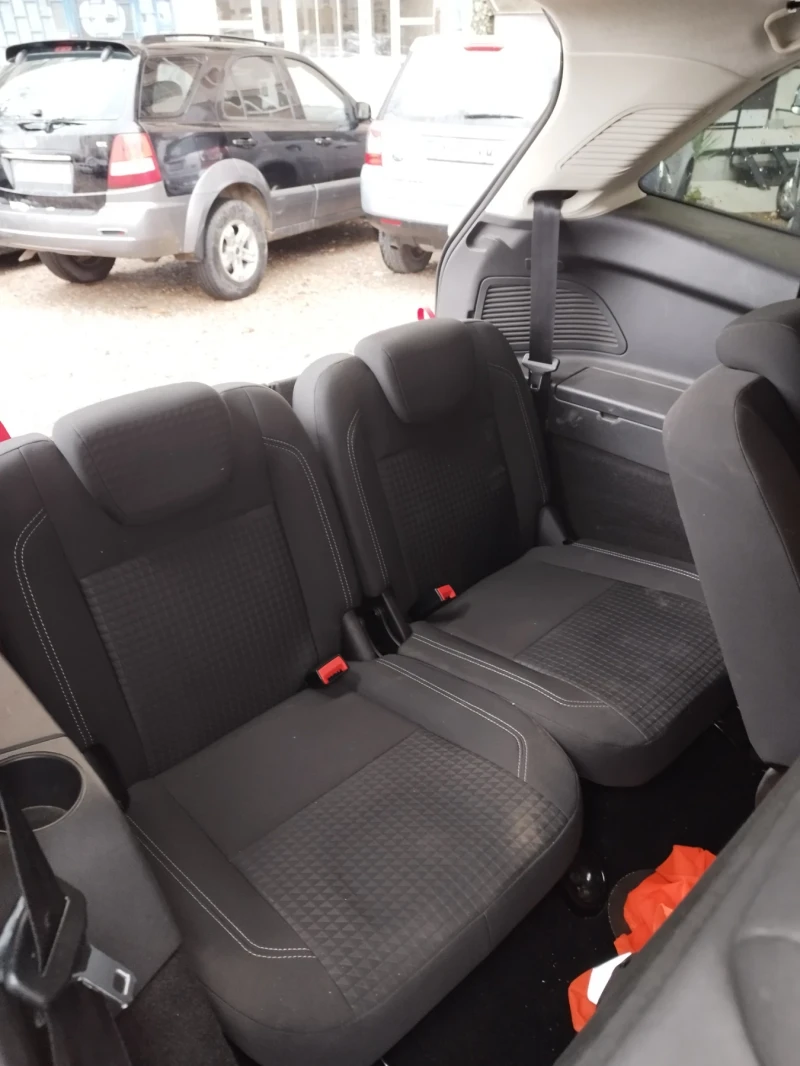 Ford Grand C-Max, снимка 17 - Автомобили и джипове - 48264356