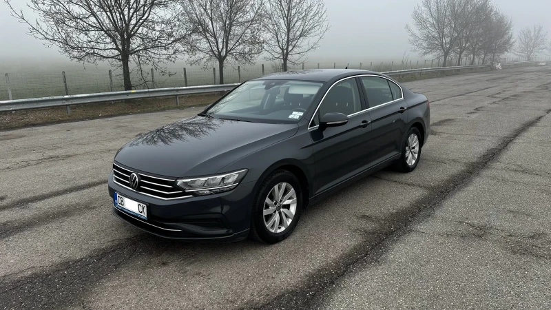 VW Passat, снимка 5 - Автомобили и джипове - 48731659