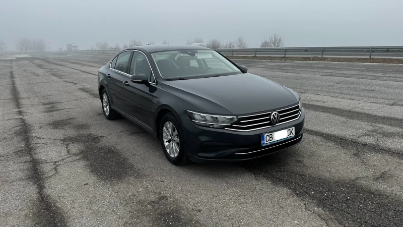 VW Passat, снимка 1 - Автомобили и джипове - 48731659