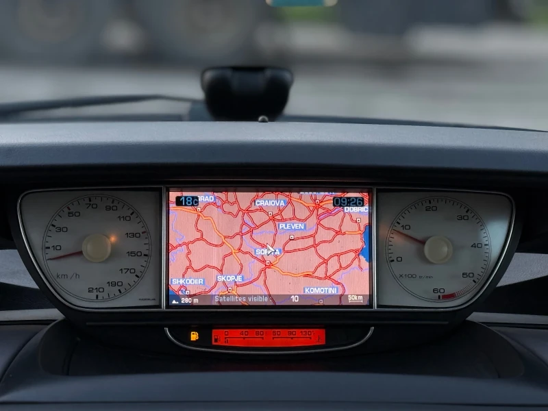 Fiat Ulysse 7Места* 170hp* Navi* Xenon, снимка 7 - Автомобили и джипове - 50794519