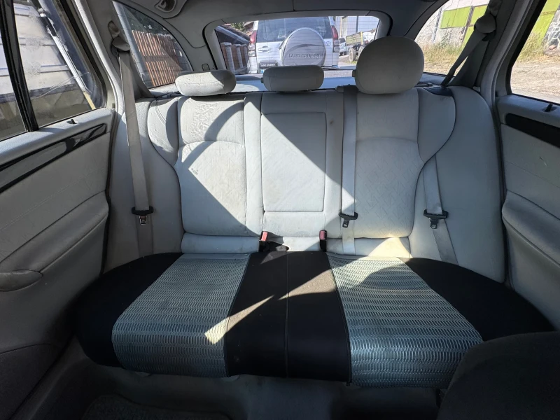 Mercedes-Benz C 220 CDI, снимка 10 - Автомобили и джипове - 52919318