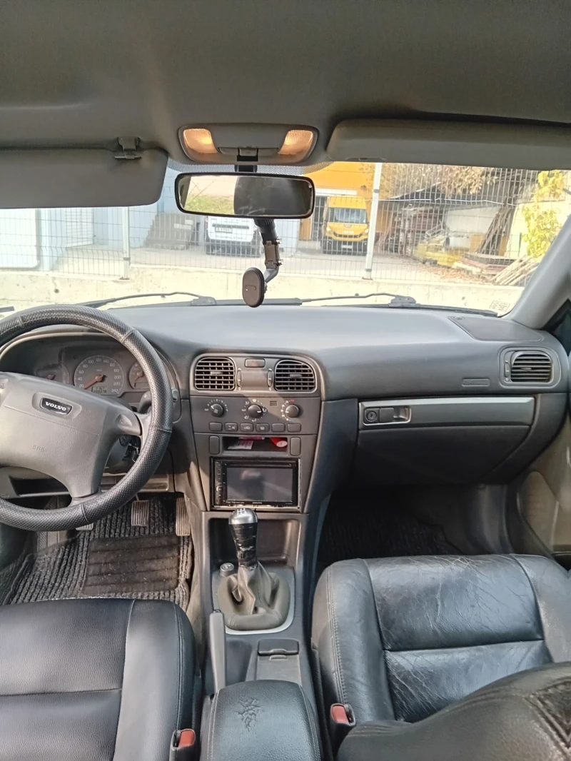 Volvo V40 1.9Tdi, снимка 5 - Автомобили и джипове - 52279426