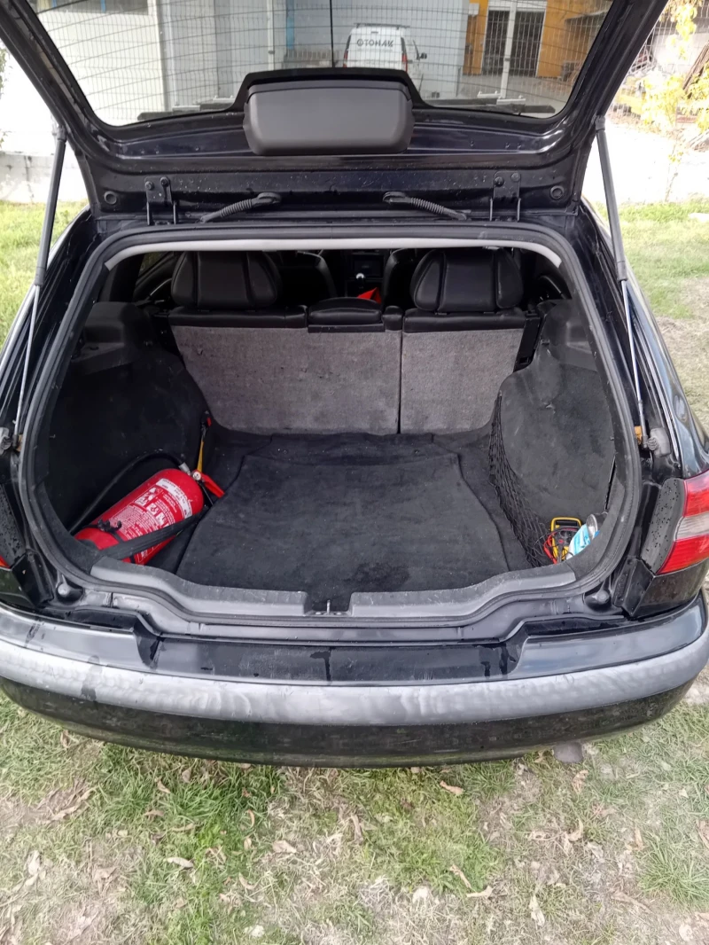 Volvo V40 1.9Tdi, снимка 8 - Автомобили и джипове - 52279426