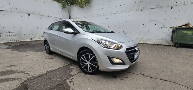 Hyundai I30 1.6 crdi Avtomat Kamera Germany , снимка 2 - Автомобили и джипове - 52322145