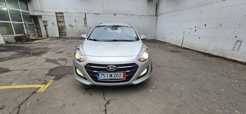 Hyundai I30 1.6 crdi Avtomat Kamera Germany , снимка 3 - Автомобили и джипове - 52322145