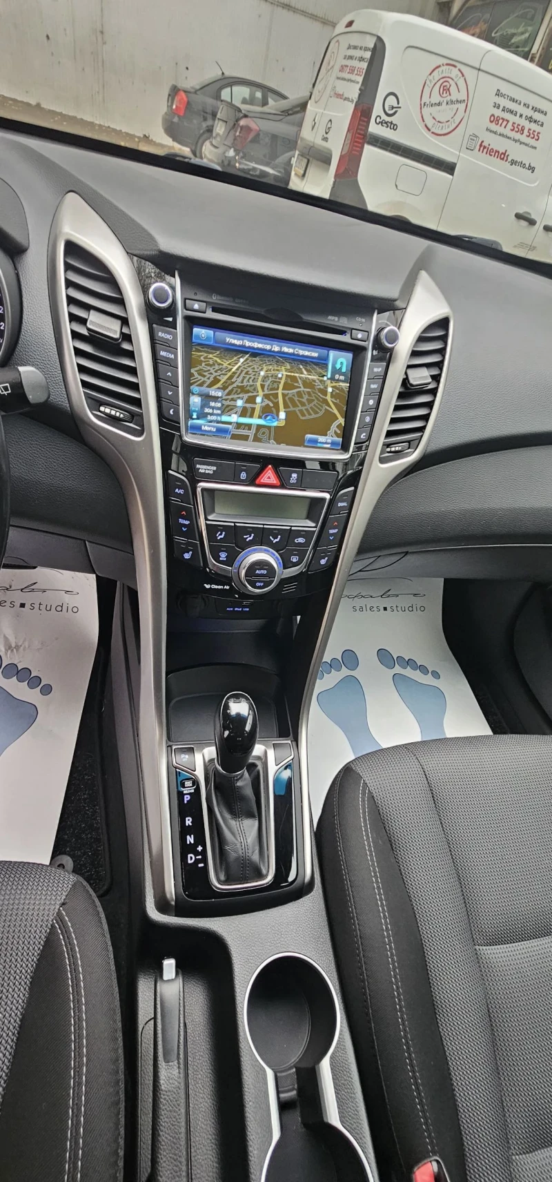 Hyundai I30 1.6 crdi Avtomat Kamera Germany , снимка 10 - Автомобили и джипове - 52322145