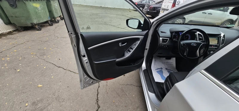 Hyundai I30 1.6 crdi Avtomat Kamera Germany , снимка 8 - Автомобили и джипове - 52322145