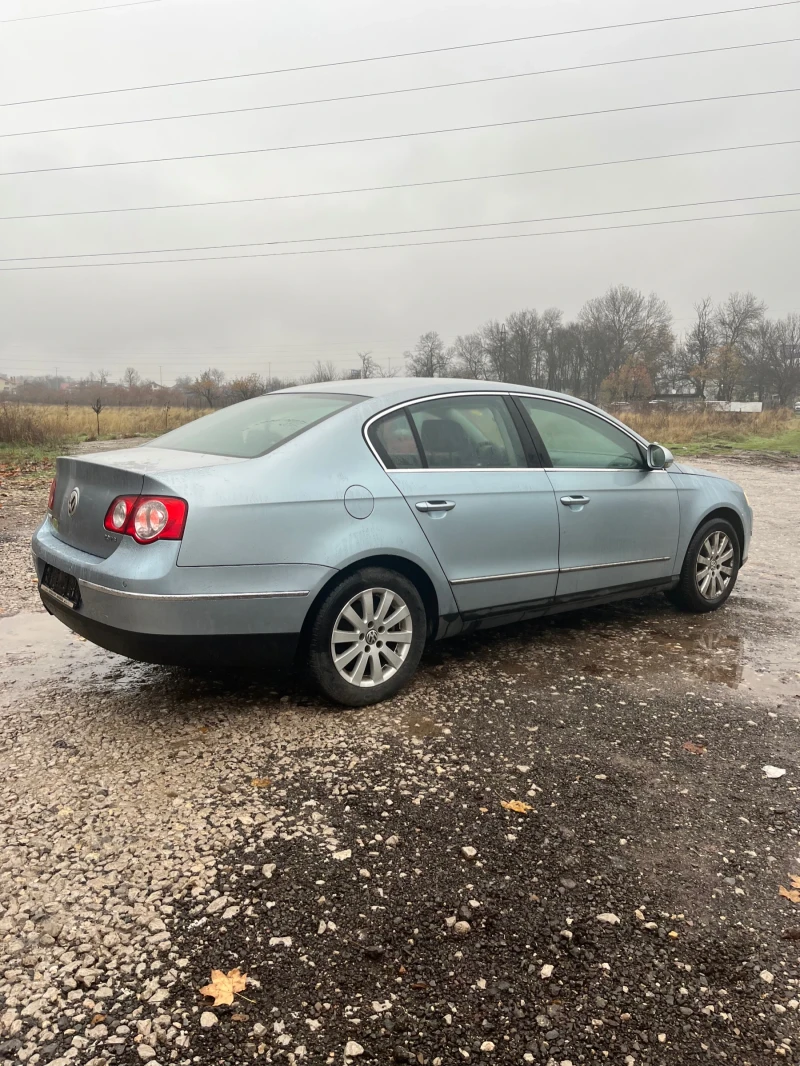 VW Passat 2.0 FSI, снимка 3 - Автомобили и джипове - 52569644