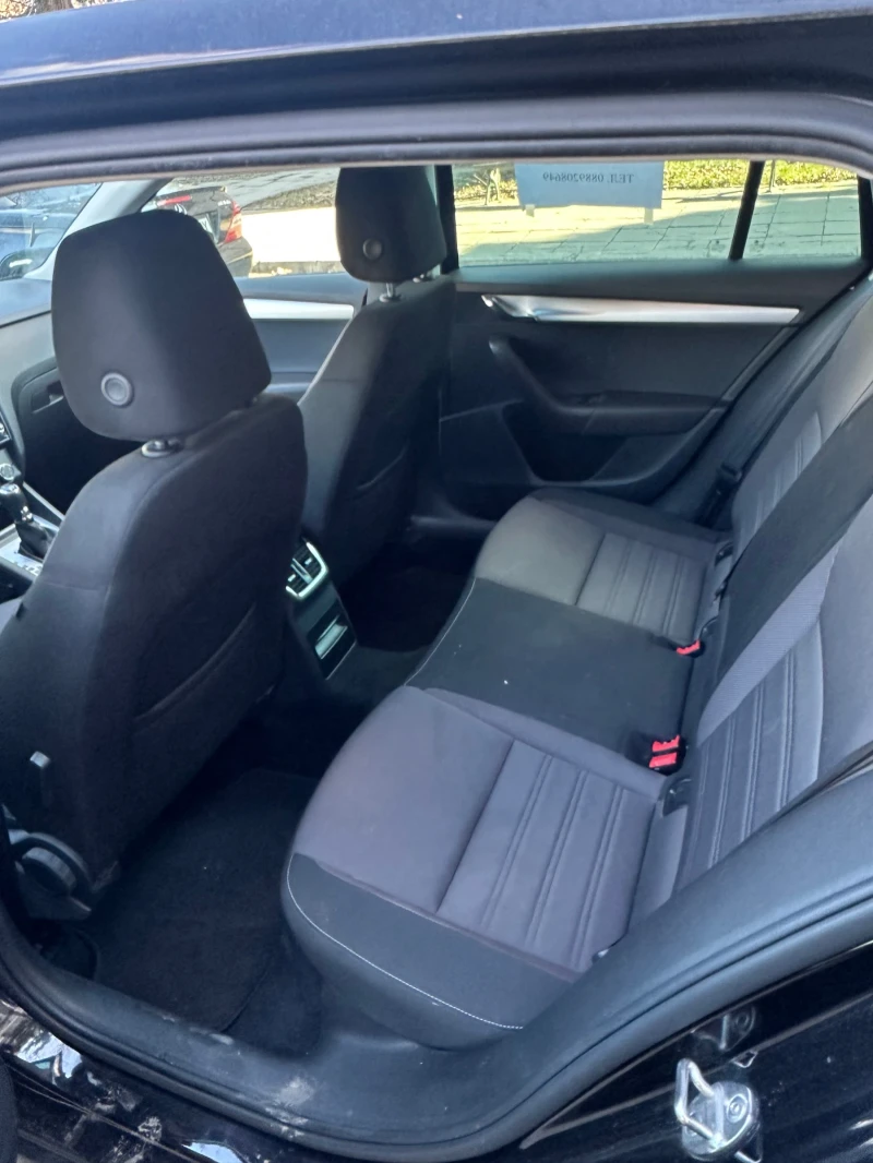 Skoda Octavia, снимка 6 - Автомобили и джипове - 52874778