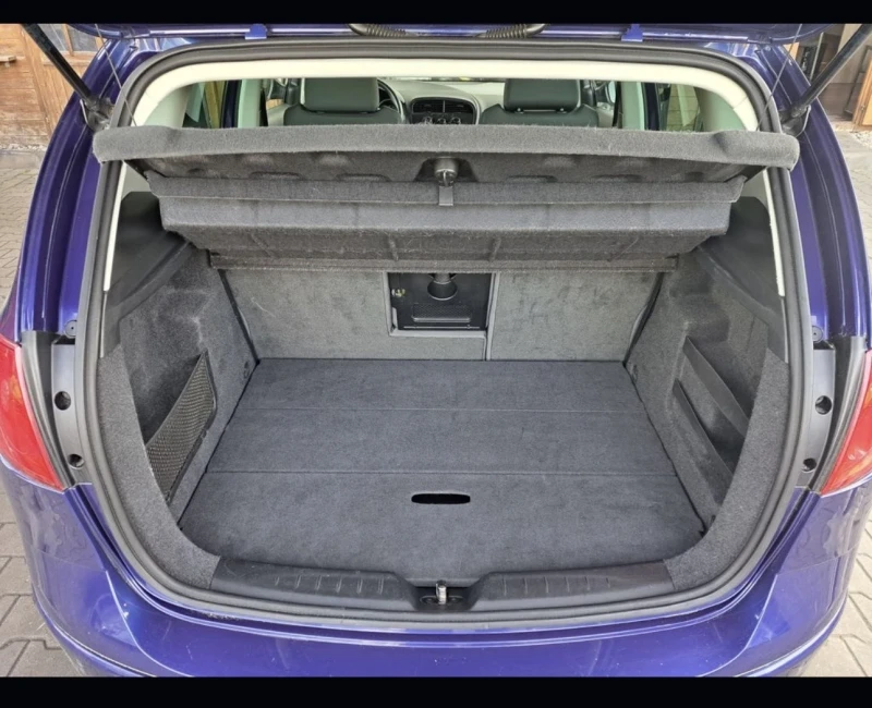 Seat Altea 1, 6i 97, 000км като нов , снимка 12 - Автомобили и джипове - 52878780