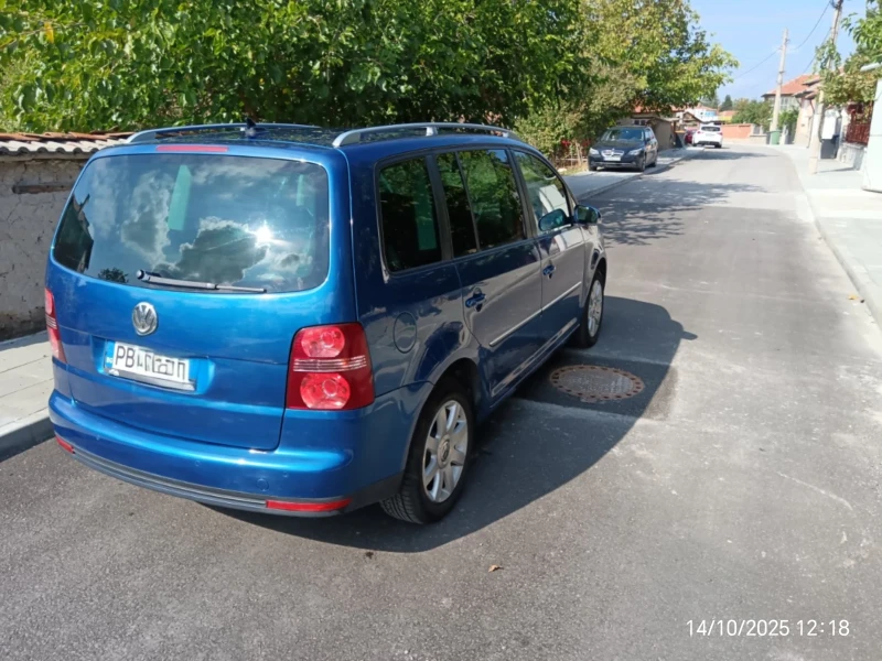 VW Touran 1.9 TDI, снимка 5 - Автомобили и джипове - 52923527