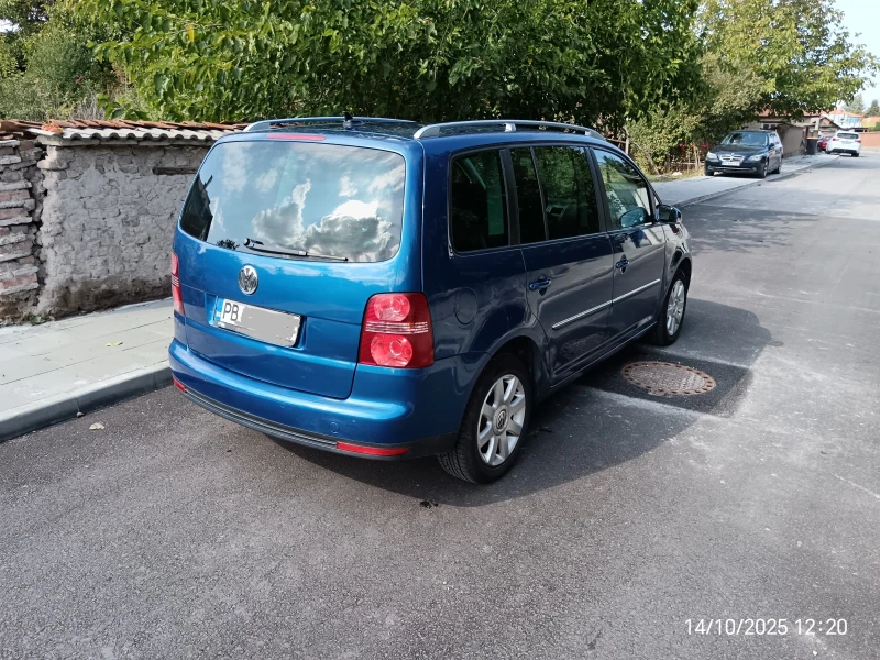 VW Touran 1.9 TDI, снимка 6 - Автомобили и джипове - 52923527