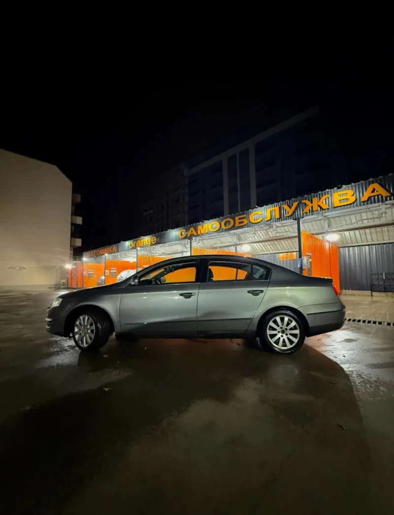 VW Passat, снимка 4 - Автомобили и джипове - 53092900
