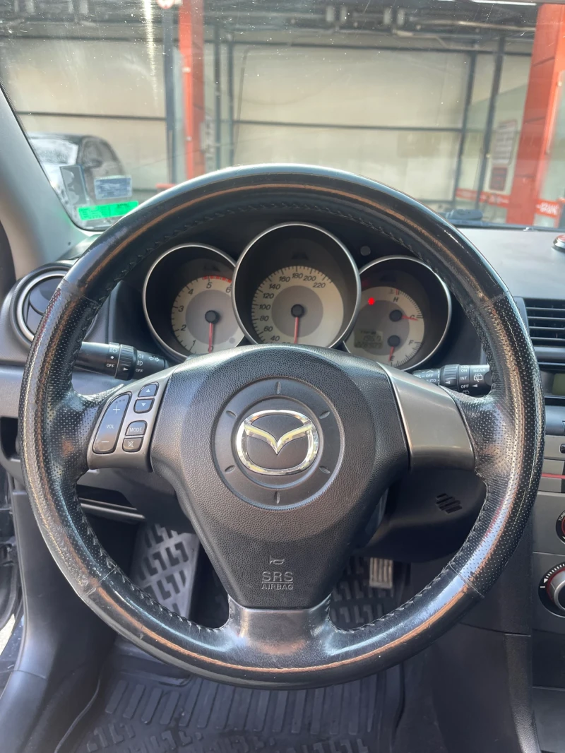Mazda 3 1.6 CiDT, снимка 12 - Автомобили и джипове - 53155004