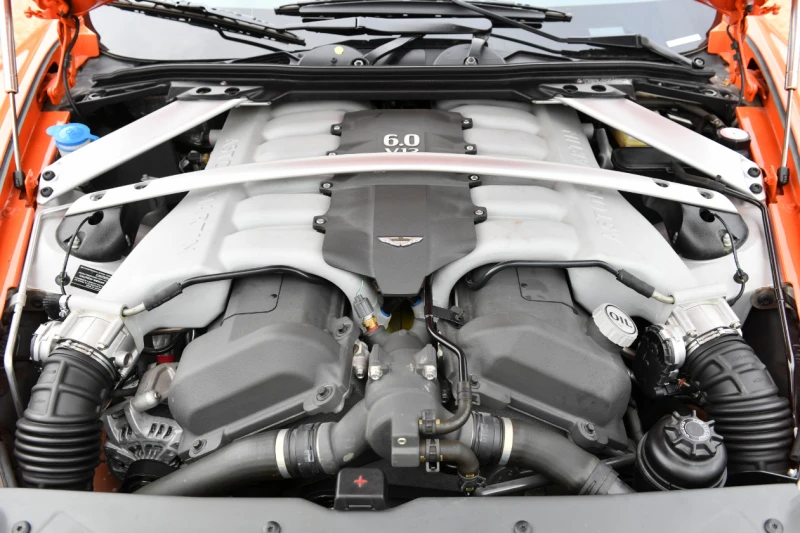 Aston Martin Db9, снимка 9 - Автомобили и джипове - 53185870