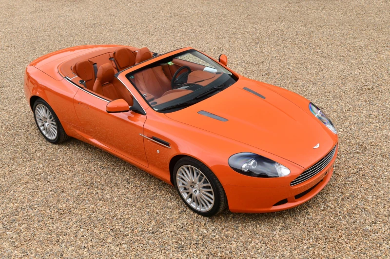 Aston Martin Db9, снимка 2 - Автомобили и джипове - 53185870