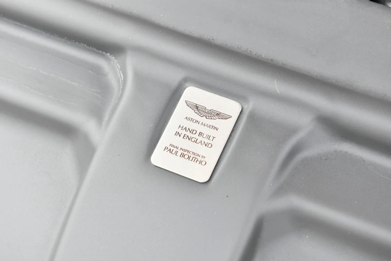 Aston Martin Db9, снимка 8 - Автомобили и джипове - 53185870