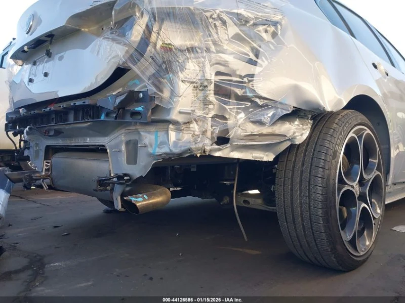 Alfa Romeo Giulia !TI RWD!* АвтоКредит* Цена до БГ, снимка 6 - Автомобили и джипове - 53483896