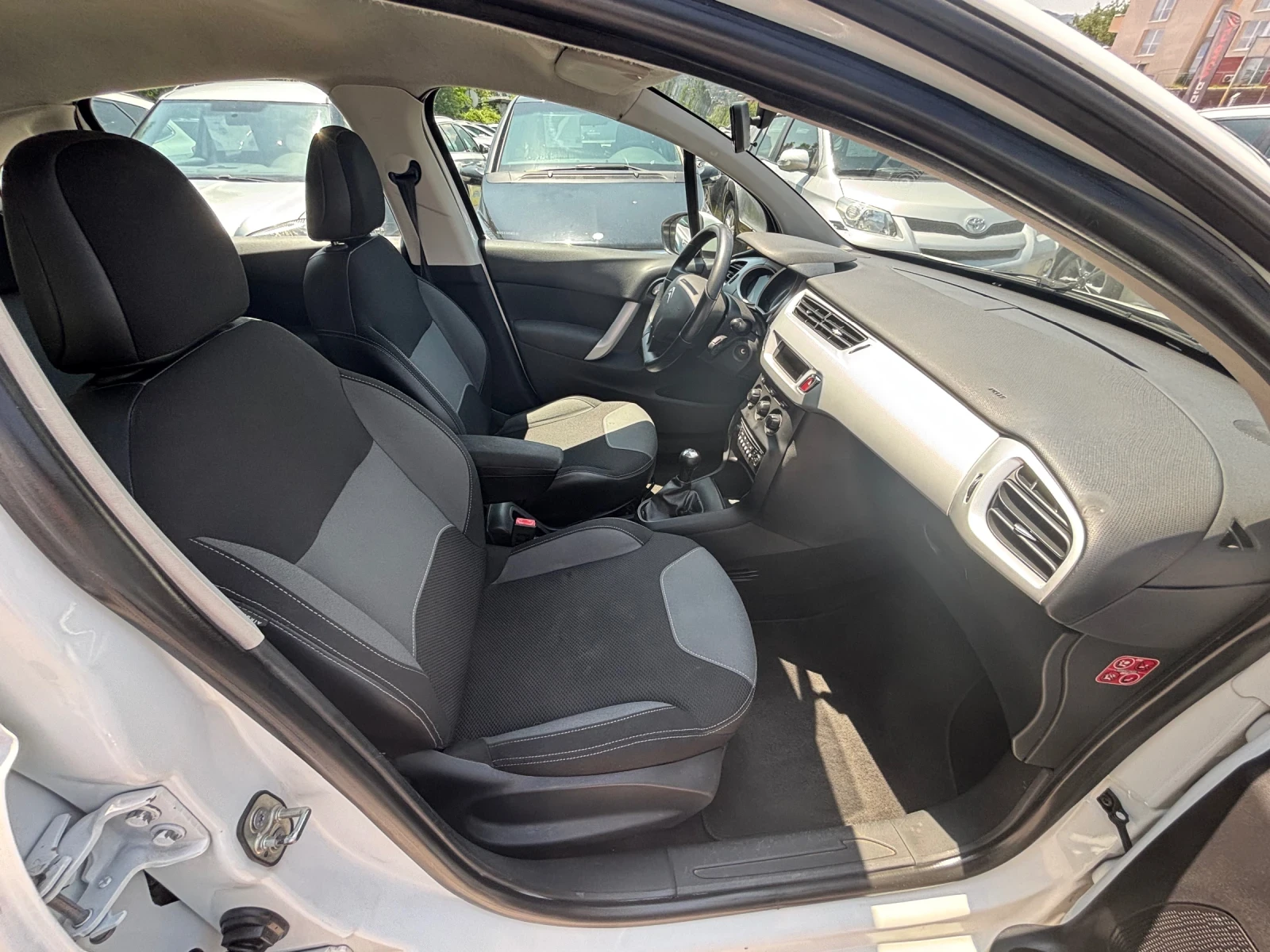Citroen C3 1.4 TDI - изображение 9