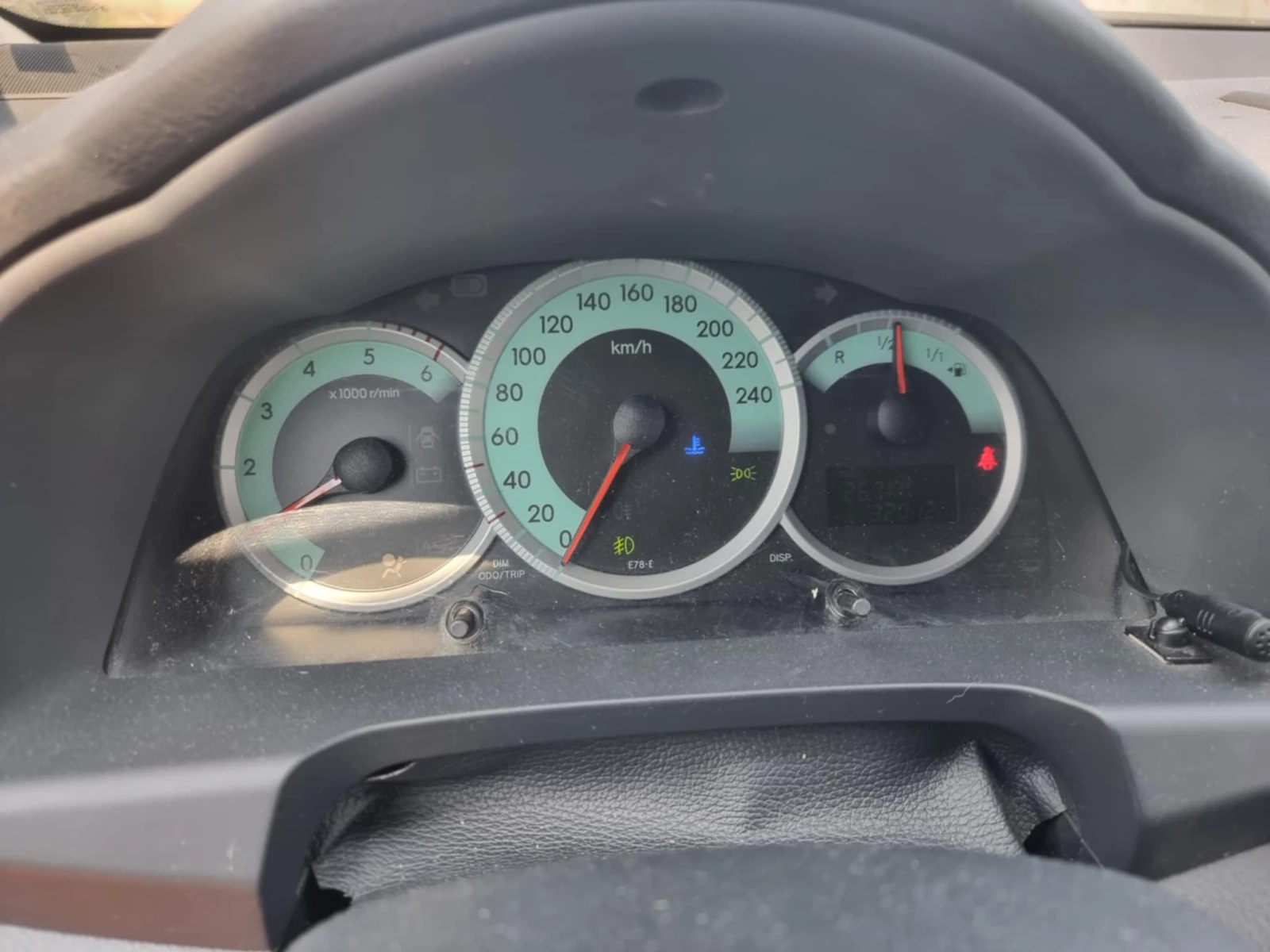 Toyota Corolla verso 2.2 D4D/ Фейс /Лети джанти 16/7 местна - изображение 6