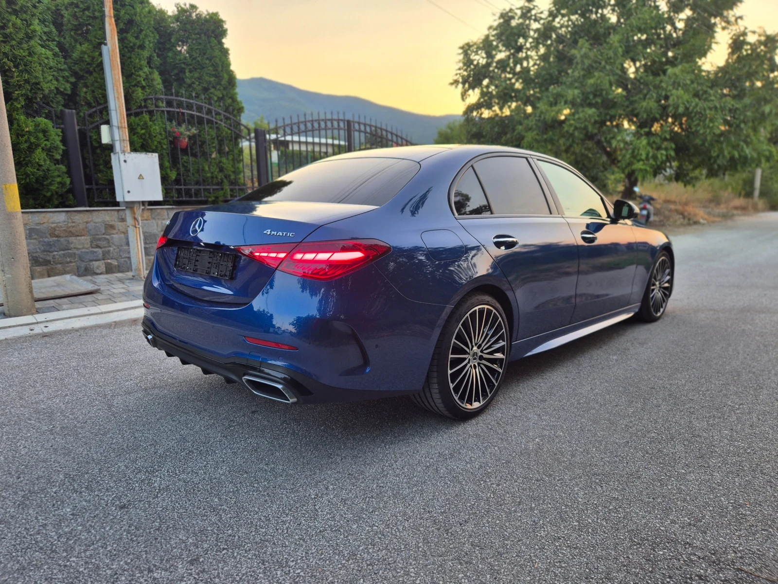 Mercedes-Benz C 300 AMG/4MATIC/Burmester  - изображение 4