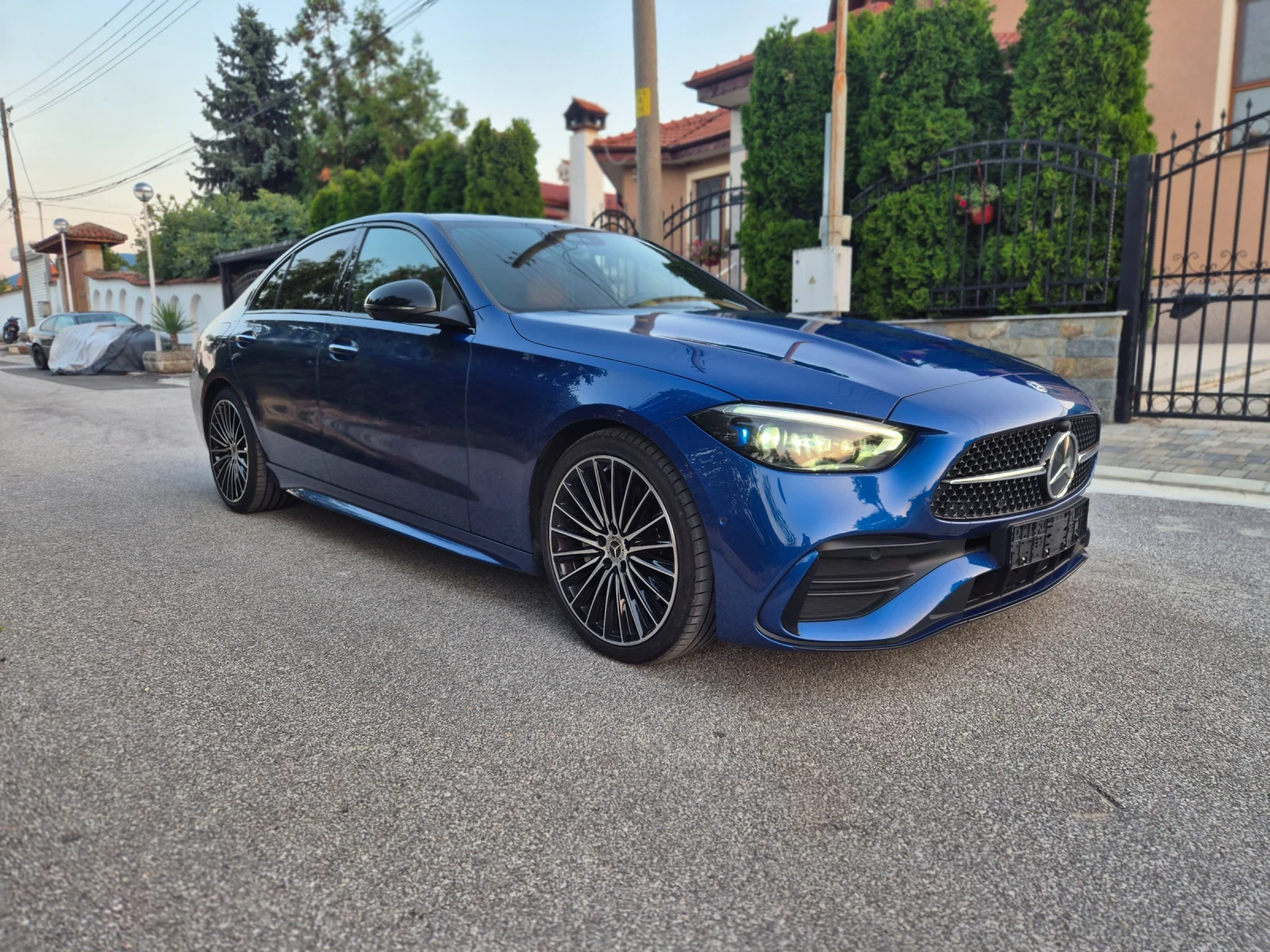 Mercedes-Benz C 300 AMG/4MATIC/Burmester  - изображение 2