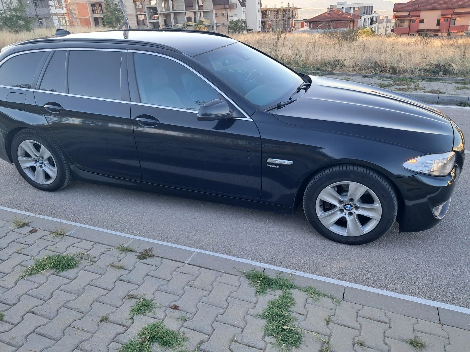 BMW 530 xDrive, масаж, печка, теглич, дистроник - изображение 4