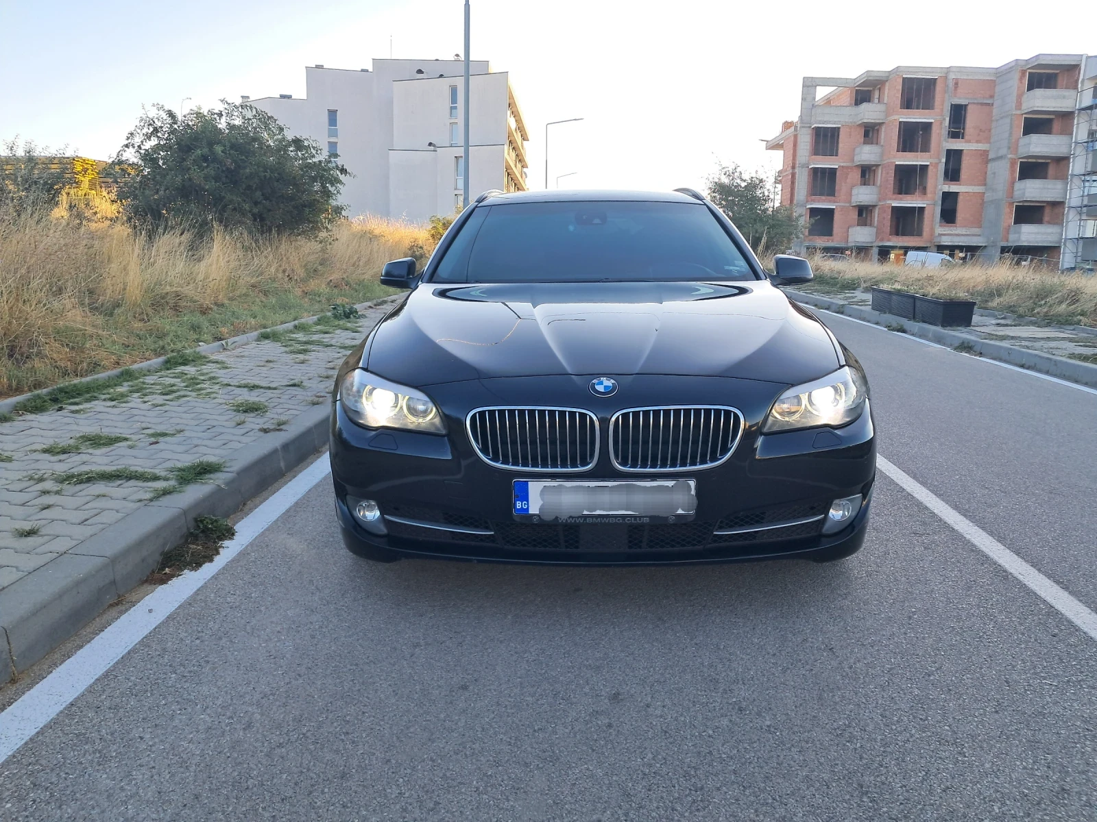 BMW 530 xDrive, масаж, печка, теглич, дистроник - изображение 2