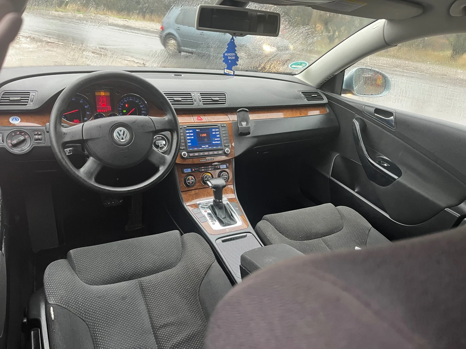 VW Passat 2.0 FSI - изображение 6