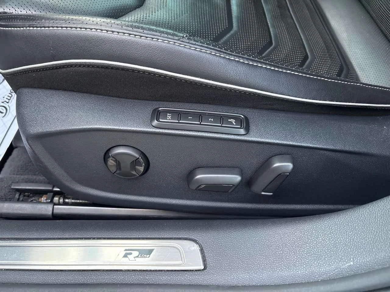 VW Arteon * CARFAX * R-LINE * DISTRONIC * 360 - изображение 10