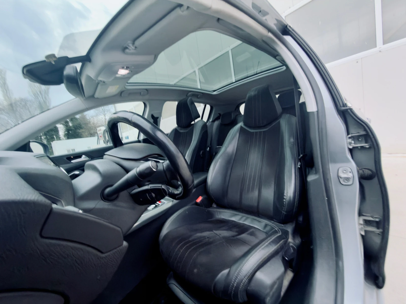 Peugeot 308 2.0 BLUE-HDI  FELINE, снимка 7 - Автомобили и джипове - 53726006