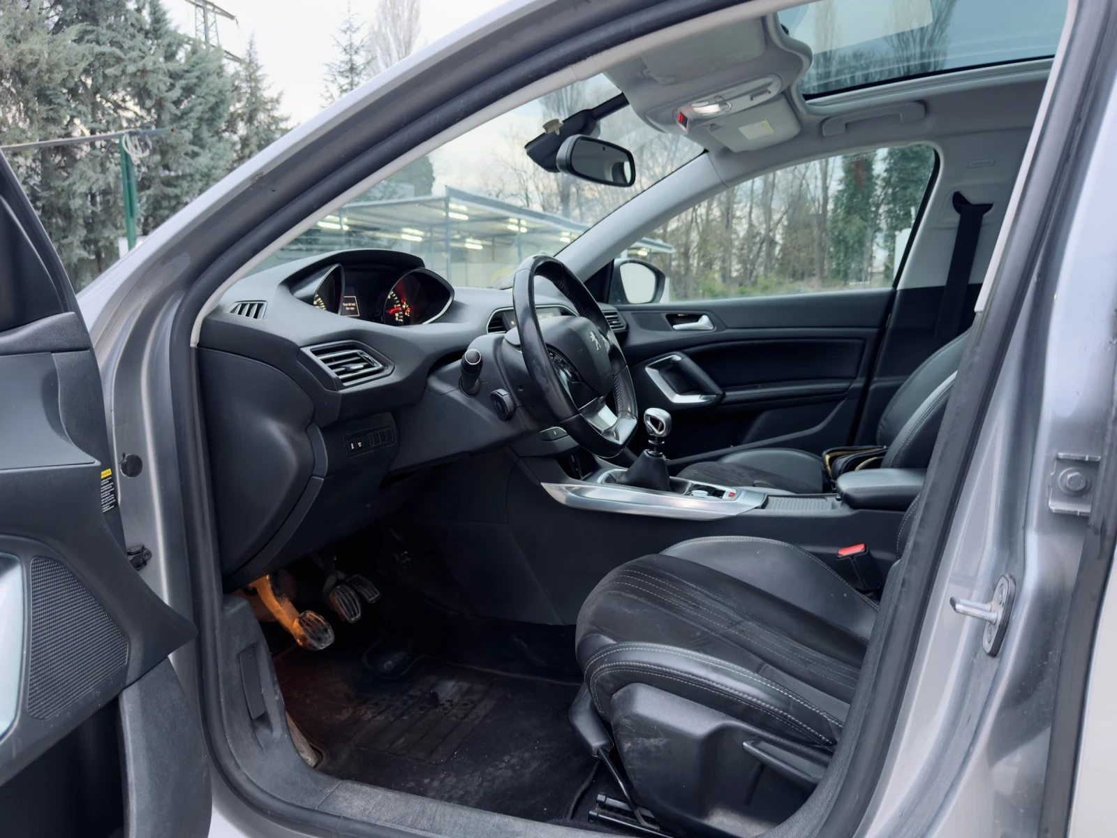 Peugeot 308 2.0 BLUE-HDI  FELINE, снимка 9 - Автомобили и джипове - 53726006