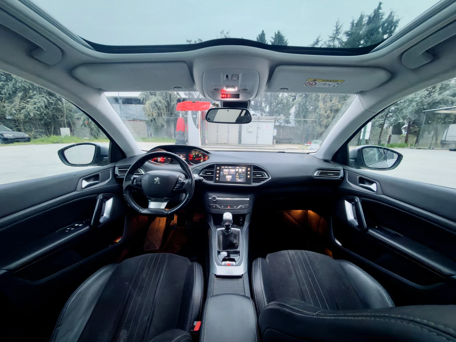 Peugeot 308 2.0 BLUE-HDI  FELINE, снимка 10 - Автомобили и джипове - 53726006