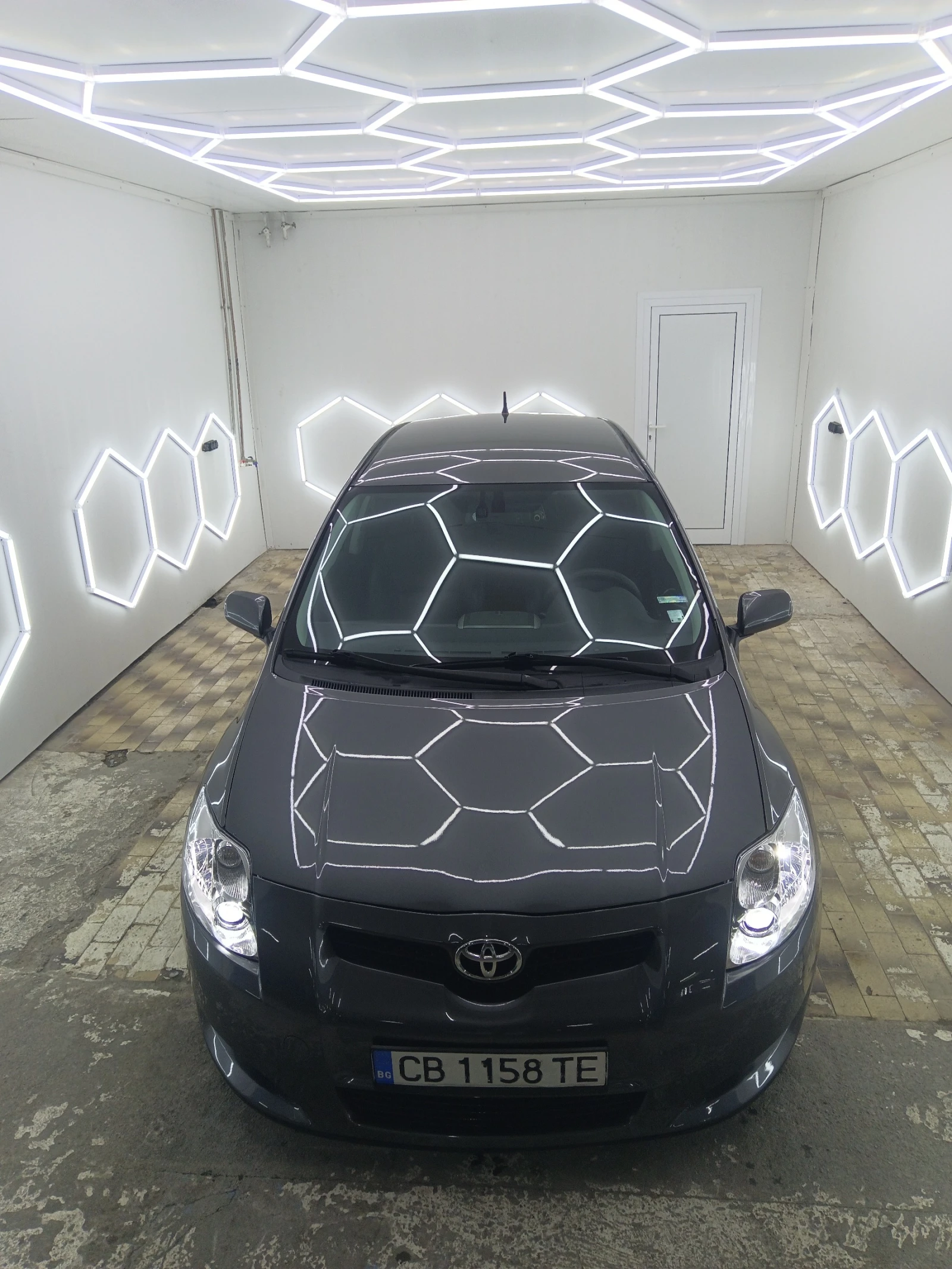 Toyota Auris 2.2 D-CAT 177 hp 6 скорости Навигация | Auto.bg — изображение 1