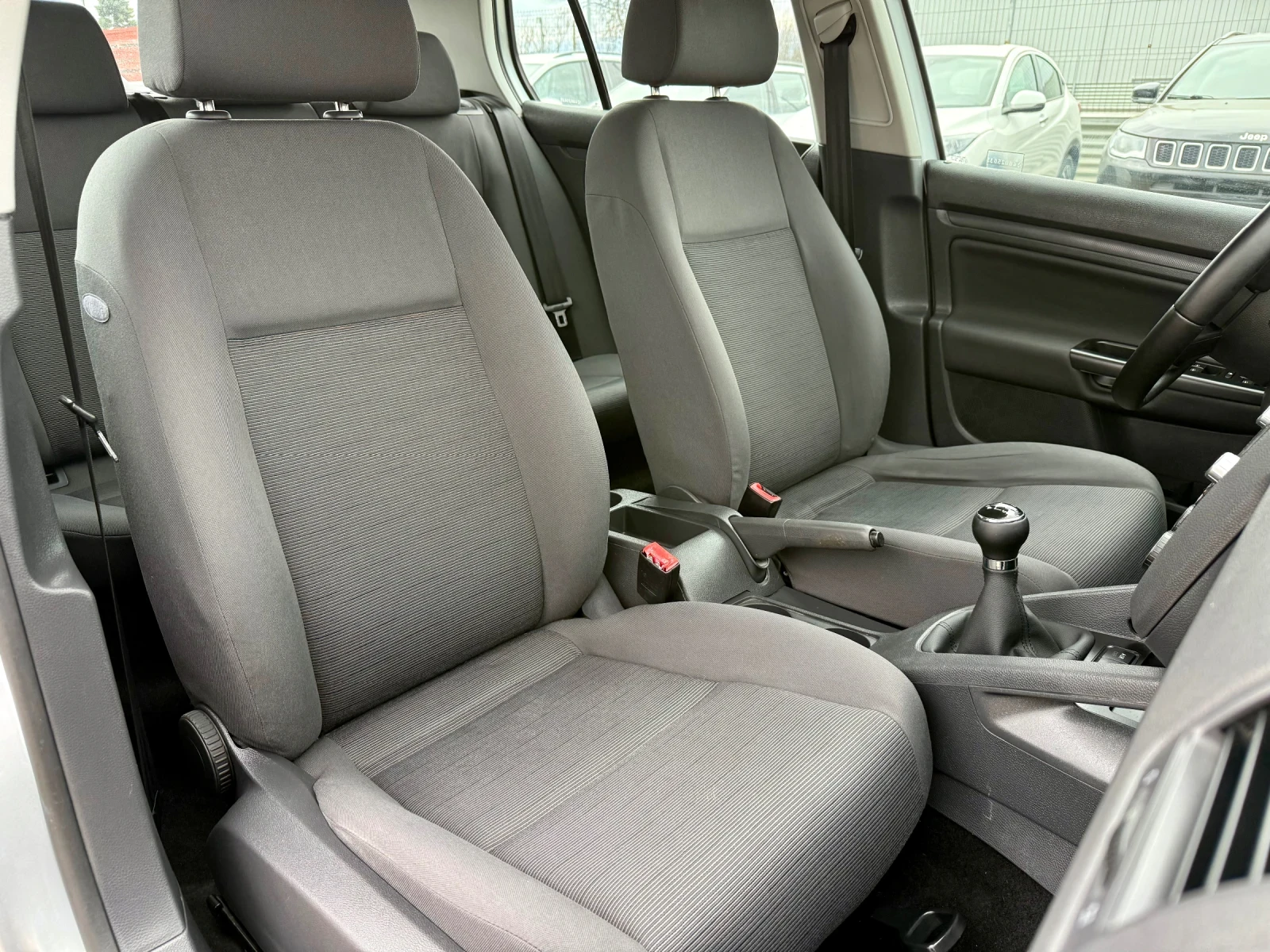 VW Golf 1.9TDI* 105ps, снимка 10 - Автомобили и джипове - 53905017