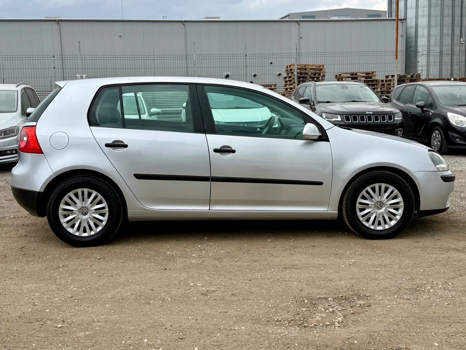 VW Golf 1.9TDI* 105ps, снимка 6 - Автомобили и джипове - 53905017