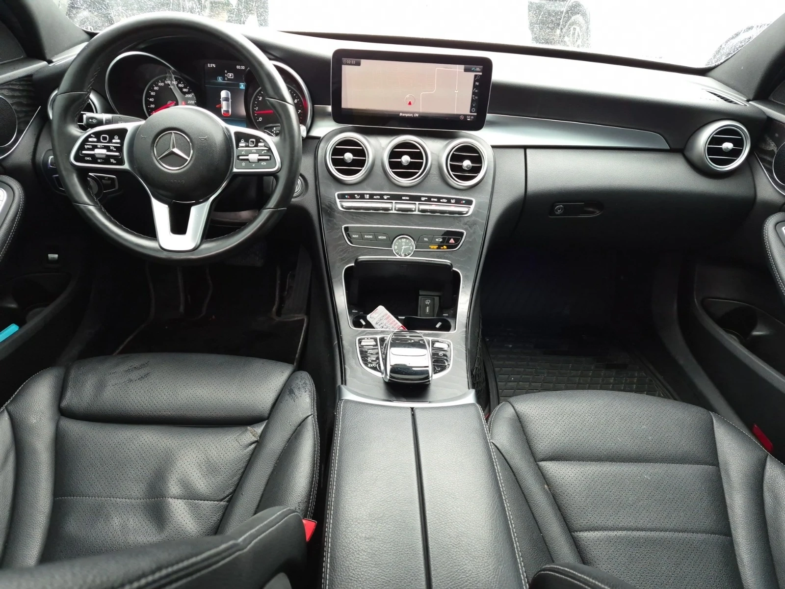 Mercedes-Benz C 300 4MATIC * AMG * СЕРВИЗНА ИСТОРИЯ , снимка 7 - Автомобили и джипове - 54099419