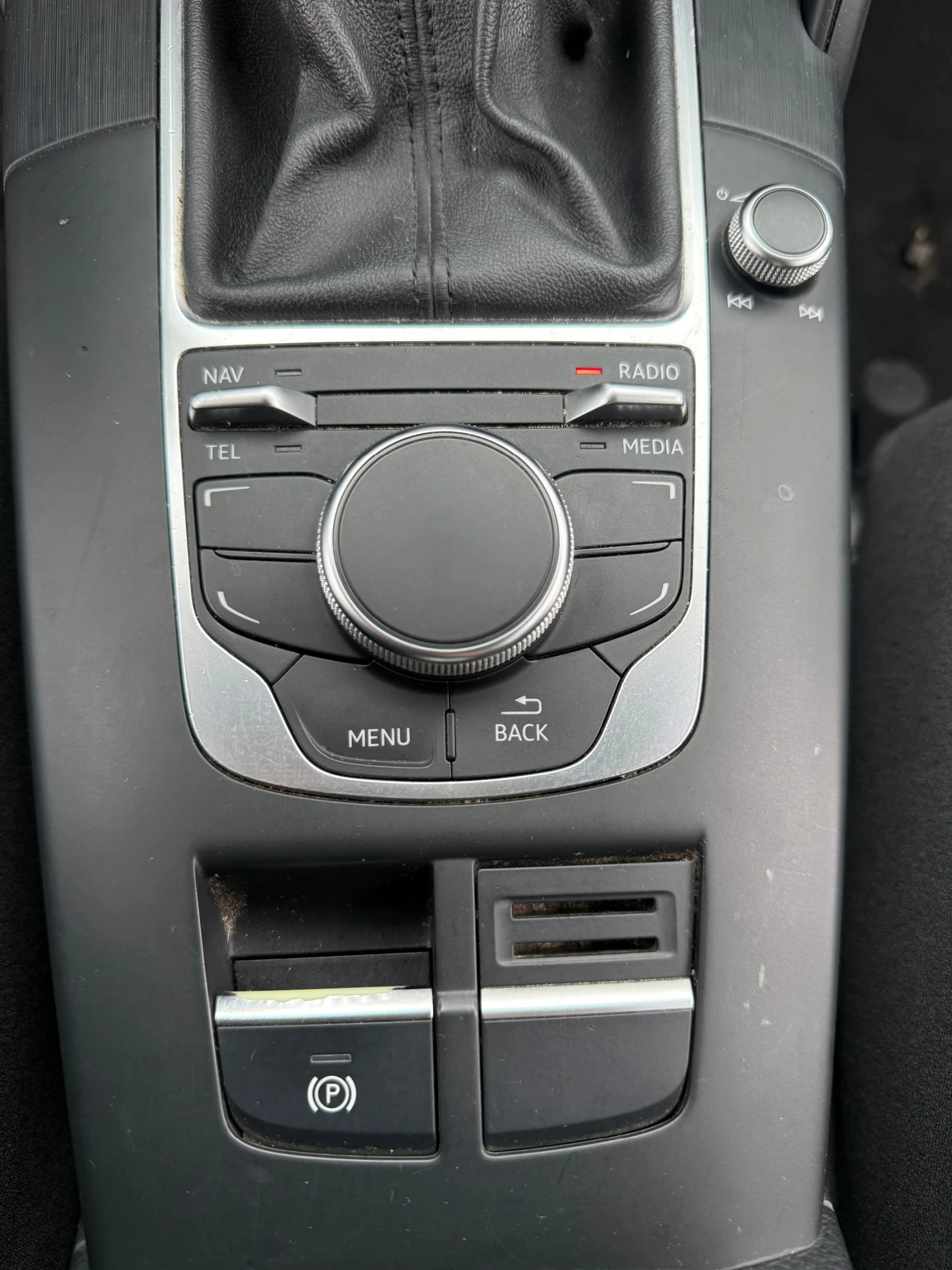 Audi A3 1.6 TDI 105kc | Mobile.bg � ����������� 14