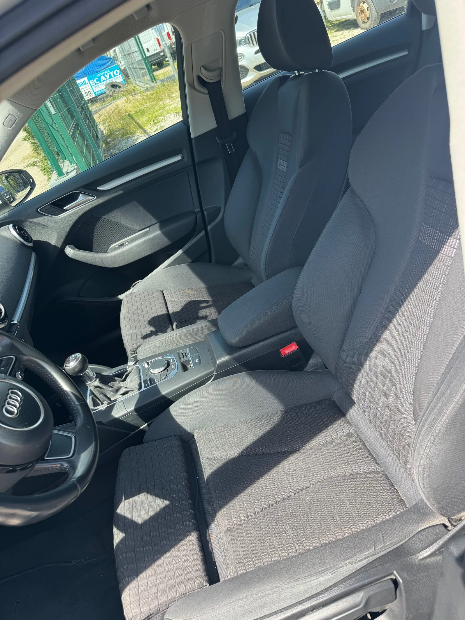 Audi A3 1.6 TDI 105kc, снимка 7 - Автомобили и джипове - 54345303